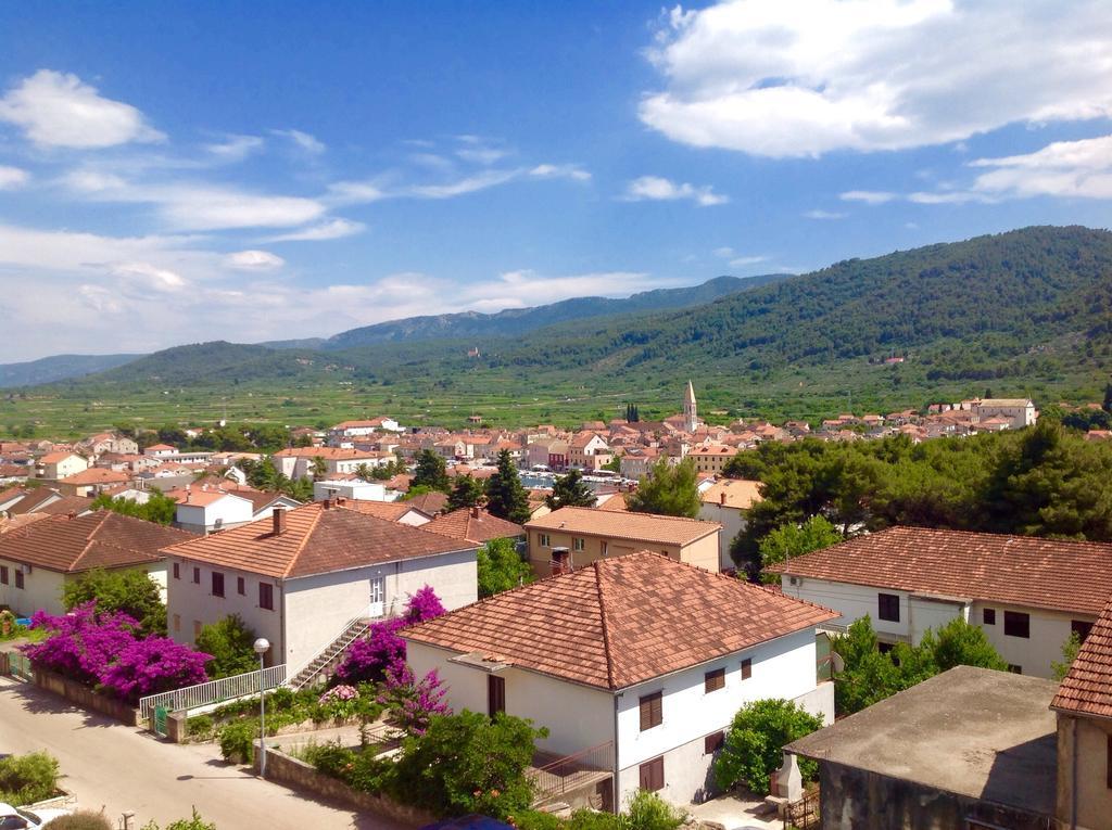 Apartmani Roic Stari Grad  Exterior foto